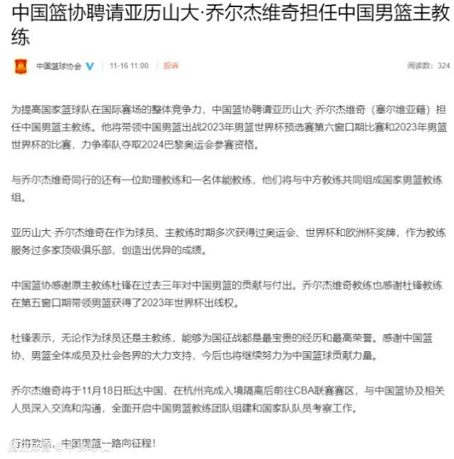 在片方此次公开的工作照中，可以看到剧组的状态